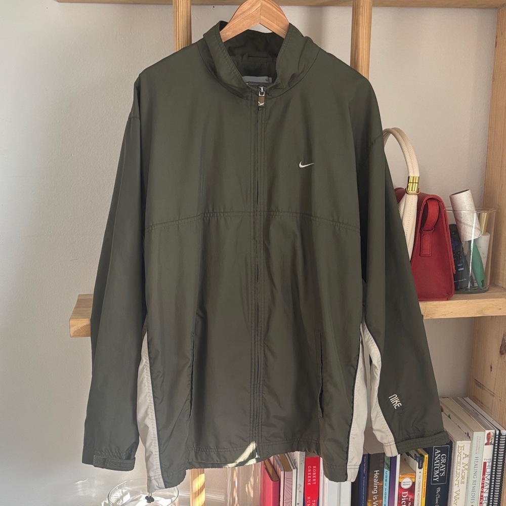 Nike Men's Dark Green Windbreaker Jacket